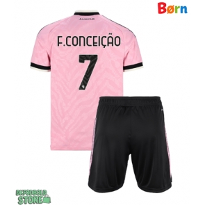 Juventus Francisco Conceicao #7 Replika Babytøj Udebanesæt Børn 2026-27 Kortærmet (+ Korte bukser)